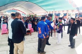 Pemkab Kaimana lepas 36 calon haji menuju Tanah Suci