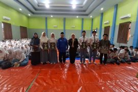 Kelas XII SMAN 1 Taman Sidoarjo berpamitan dalam kesederhanaan yang khidmat