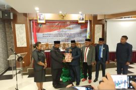 Pemprov Papua Barat serahkan rancangan RPJMD ke DPRP untuk dibahas