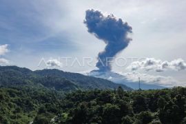 Erupsi Gunung Marapi Page 1 Small