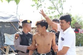 Kampung narkoba di Medang Deras digerebek polisi