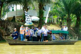 Misharti buka Turnamen Pacu Sampan di Siak Hulu