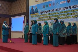 Wawako Payakumbuh tekankan peran strategis Organisasi perempuan dan kemasyarakatan untuk kemajuan daerah