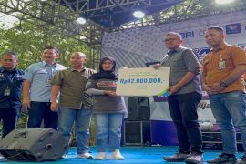 BRI-BPJS Ketenagakerjaan Jateng&amp;DIY serahkan santunan kematian agen BRILink