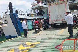 KMP Tongkol asal Surabaya beroperasi di Baubau perkuat pelayanan penyeberangan