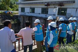 Perkuat Komitmen Transisi Energi Bersih, PLN UID Sumbar Tinjau Langsung PLTM Pelangai Hulu Di Pesisir Selatan