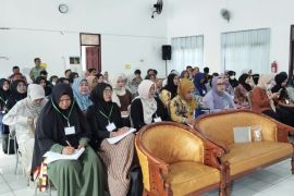 Diskop UKM Kalsel luncurkan program 1.000 sertifikat halal bagi UMKM