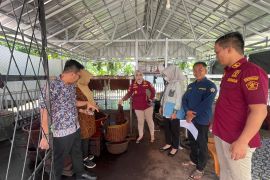 Kanwil Kemenkum Sumsel lakukan pengawasan Indikasi Geografis Kebun Gambir di Babat Toman Musi Banyuasin