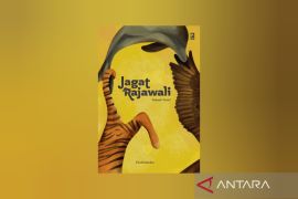 Eko Darmoko terbitkan novel Jagat Rajawali