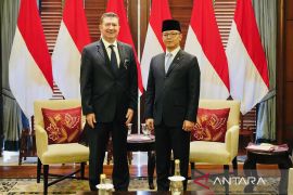 Menlu Italia tolak longgarkan sanksi Rusia