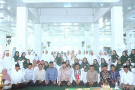 Wako Fadly Amran hadiri pengajian Majelis Taklim Indonesia se-Kelurahan Lubuk Buaya