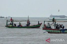 Sebagian besar nelayan Karawang masih bergantung dengan gunakan alat tangkap tradisional