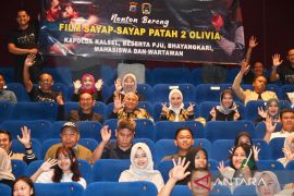 Kapolda Kalsel ajak mahasiswa ULM nonton bareng "Sayap-Sayap Patah 2"