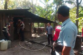 Polisi sita 100 liter minuman keras tradisional di Kota Kupang