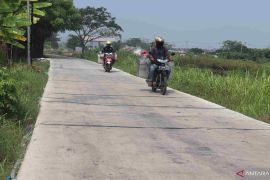 Pemkab Bekasi perbanyak membangun infrastruktur wilayah perbatasan