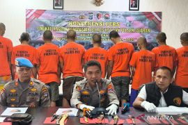 Polres HST ringkus 14 tersangka pada operasi sikat intan 2025