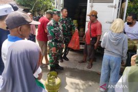 Pemkab HST-Kodim 1002 sukses gelar pasar murah TMMD ke-124