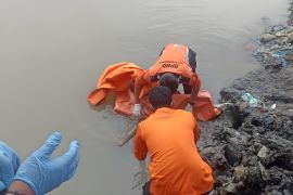 Bocah berusia 10 tahun ditemukan meninggal di Sungai Kalimas Surabaya