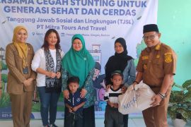 Kecamatan Citangkil gandeng swasta salurkan paket makanan bergizi