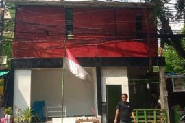 DKI Kemarin, unjuk rasa ojol hingga posko ormas diubah jadi poskamling