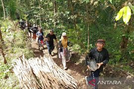 Menilik cara budayawan Banyumas, Jateng dalam merawat kelestarian Gunung Slamet