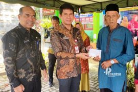 Pemkab Berau  salurkan bansos untuk 1.275 penerima