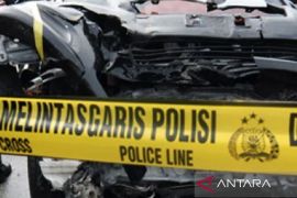 Kendaraan dinas Kapolres Gowa ditabrak, penabrak mengaku ngantuk