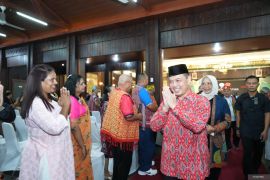 Ria Norsan tekankan pentingnya pelestarian budaya 24 suku