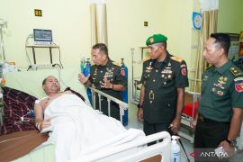 Kodam Pattimura gelar beragam kegiatan sosial sambut HUT ke-68