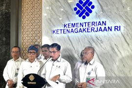 Menaker terbitkan SE larangan penahanan ijazah pekerja