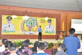 Pemkab  Pekalongan fasilitasi pencari kerja di Bursa Kerja 2025