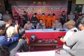 Dua pasangan suami istri otak pencurian sepeda motor di Kabupaten Pekalongan