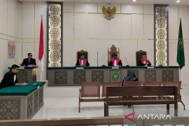 Hakim vonis tiga terdakwa korupsi pembangunan jalan 7,5 tahun penjara