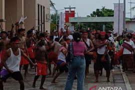 Warga Maluku di Mimika diajak bersinergi dalam pembangunan