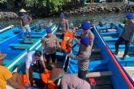 Polairud  edukasi nelayan di perairan Ternate-Tidore