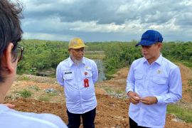 Menteri LH minta Tapin optimalkan TPS3R jadi bahan bakar