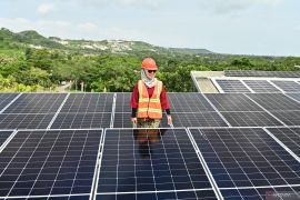 IESR: Pemerintah perlu pastikan strategi capai target RUPTL 2025-2034