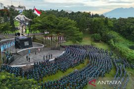 Baret biru PBB disemat, 1.117 prajurit TNI siap jaga perdamaian dunia