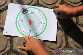 Matahari melintas tepat di atas Ka'bah, cek arah kiblat pada 27-28 Mei