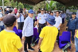 Menteri LH didampingi Wabup HSU Kalsel tinjau TPA Tebing Liring