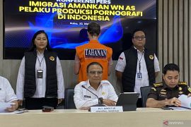 Imigrasi rilis kasus warga AS produksi konten pornografi di Indonesia