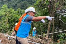 Gerak cepat pulihkan listrik di Sungai Penuh dan Merangin, PLN bangun Emergency Tower 24 Jam nonstop