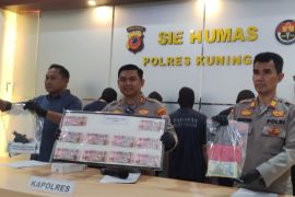 Polres Kuningan ungkap sindikat pengedar uang palsu lintas daerah bernilai miliaran