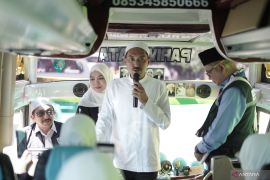 Bupati Saidi pesan jaga kesehatan dan utamakan ibadah wajib saat lepas 463 JCH