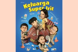 Dwi Sasono dan Widi Mulia jadi pasangan super hemat di film Keluarga Super Irit