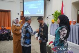 BPSDM Kaltim  latih kompetensi layanan publik 144 Lurah