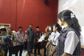 Wali Kota Jambi  Maulana sebut literasi baca tingkatkan SDM