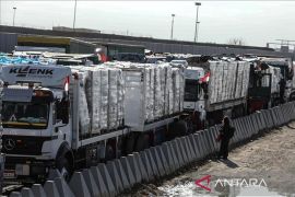 87 truk bantuan kemanusiaan masuk ke Gaza, pertama kalinya setelah 81 hari blokade