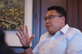 Wamenkomdigi minta Meta aktif tutup grup berkonten menyimpang