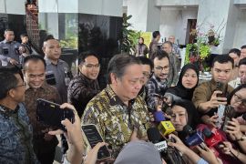 Airlangga memastikan Dirjen Bea Cukai Djaka Budi Utama bukan anggota TNI aktif